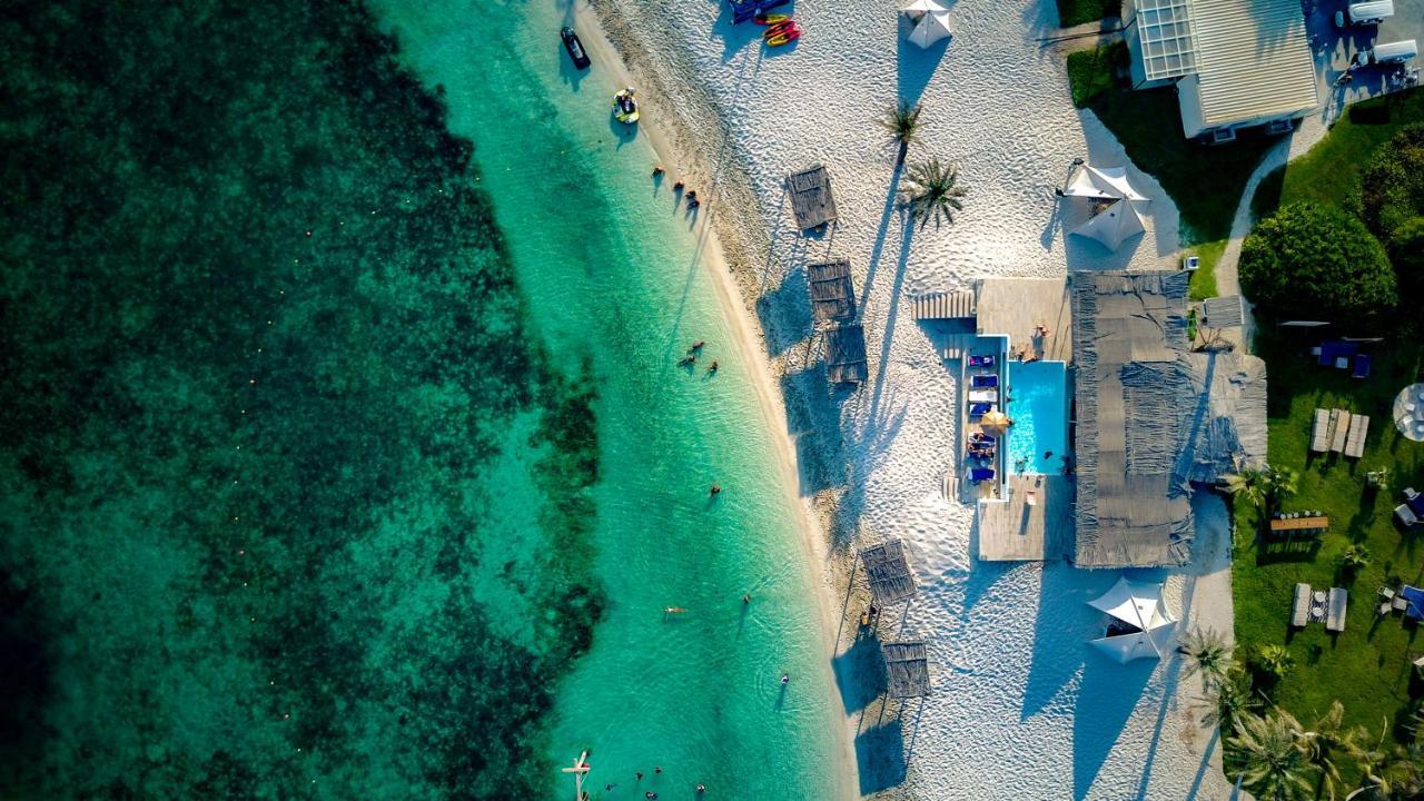 Nurai Island, Saadiyat Hotel Abu Dhabi Exterior photo Aerial view of the beach
